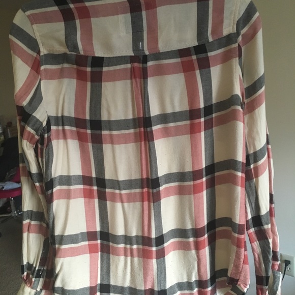 A&F shirt - Picture 3 of 4